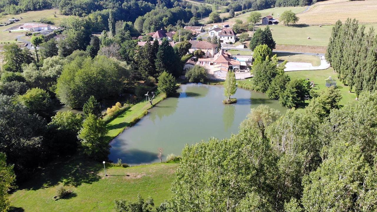 Le Domaine De L'Etang De Sandanet Issac 외부 사진